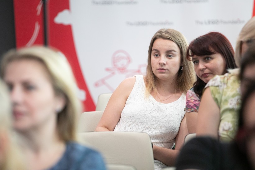 Навчання через гру, тренінги для вчителів та ще 2 роки поставок наборів LEGO для усіх першокласників - Лілія Гриневич та віце-президент The LEGO Foundation підписали меморандум