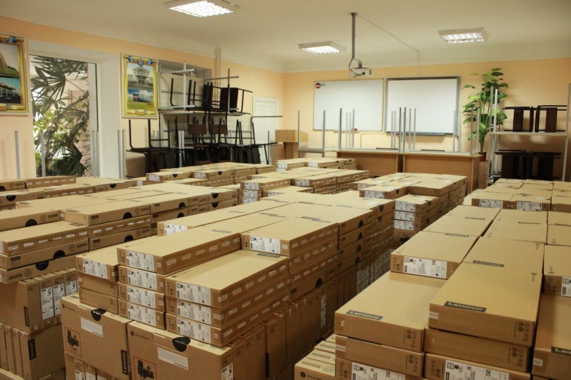 Цифрові девайси для освіти: понад 46 тис. ноутбуків передано в області за підтримки Google та ЮНЕСКО