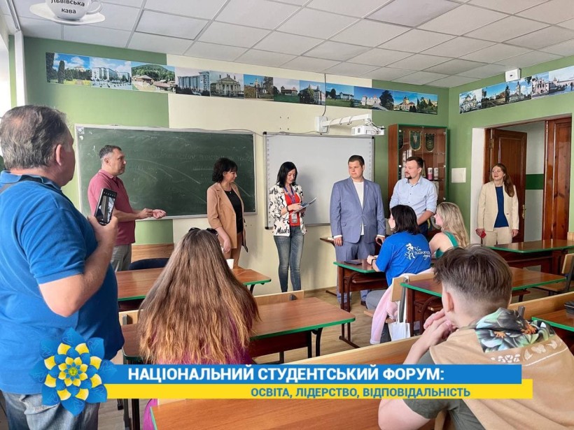 МОН відкрите до діалогу зі студентами, – Держсекретар Сергій Захарін