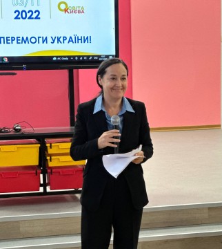 Учителям столичних шкіл передано 2 тис. хромбуків