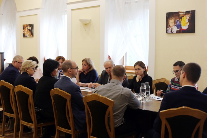 МОН разом з USAID працюватимуть над проєктом з розвитку інфраструктури у трьох переміщених вишах