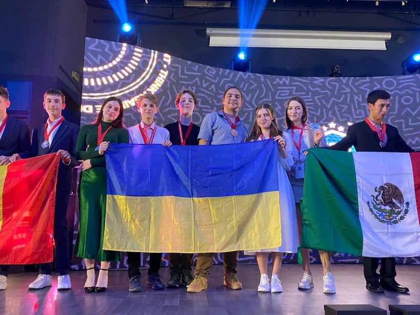 Українські школярі та студенти перемогли на міжнародних змаганнях з інженерії, науки і технологій «I-FEST»