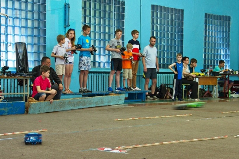 На Дніпропетровщині пройшли обласні змагання з автомодельного спорту