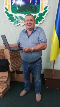 Педагоги з деокупованих територій Київщини отримали майже 600 ноутбуків від ЮНІСЕФ