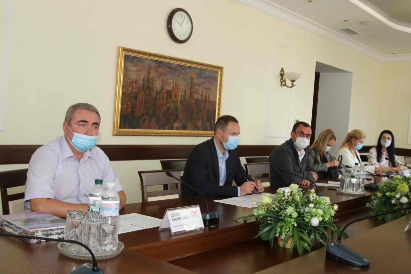 Т.в.о. Міністра відвідав одну зі шкіл у Кривому Розі
