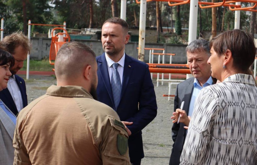 2400 закладів освіти постраждали від бомбардувань та обстрілів, 269 з них зруйновані повністю, – Сергій Шкарлет