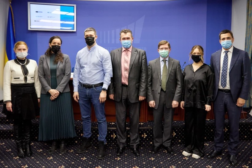 1 вересня стартує пілотний проєкт із оновлення інформатики в школах