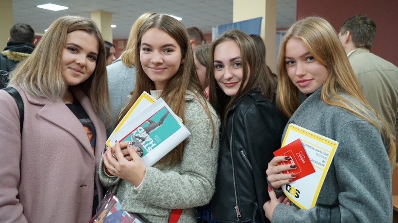 В університеті Харкова провели перший IT-фест та Ярмарок студентських можливостей для більш як 800 учасників