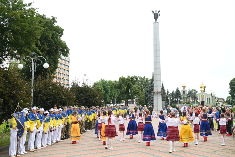 Найкращим знавцям дисципліни «Захист України» вручили обласні почесні відзнаки