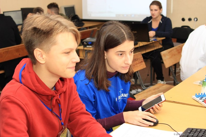 Учителі та школярі 6 регіонів країни долучилися до STEMCamp for educators  у ХПІ, - він триватиме до 1 листопада
