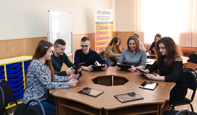 В уманському виші відкрили інноваційний центр за програмою Erasmus+: там працюватимуть над розвитком та поширенням STEAM-освіти