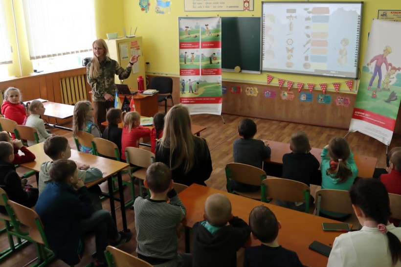 У Сумській області реалізували пілотний проєкт з інформування дітей про правила мінної безпеки
