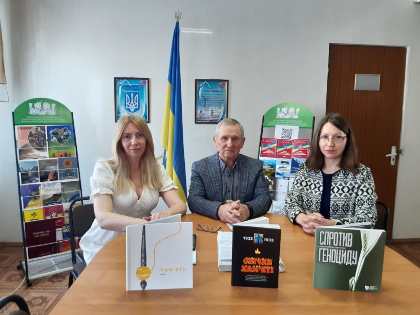 Проведено Всеукраїнську краєзнавчу конференцію «Україна пам’ятає і світ не забуде»