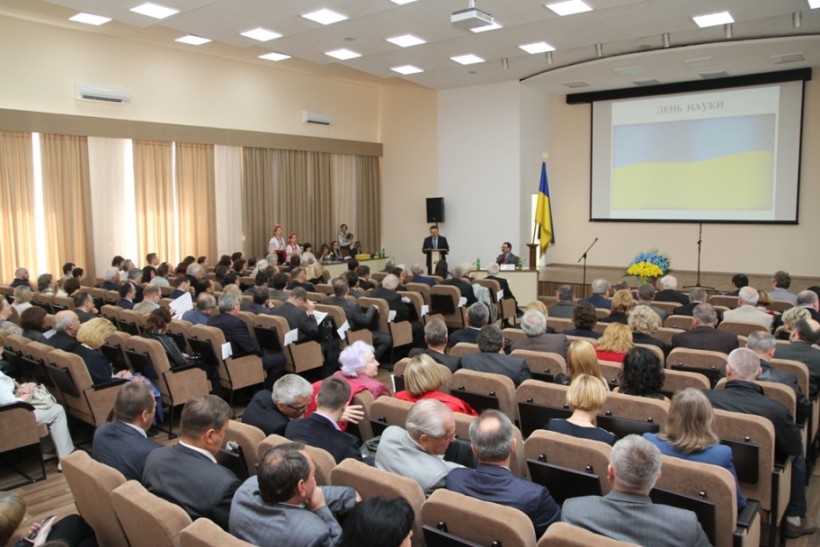 У МОН привітали науковців з професійним святом
