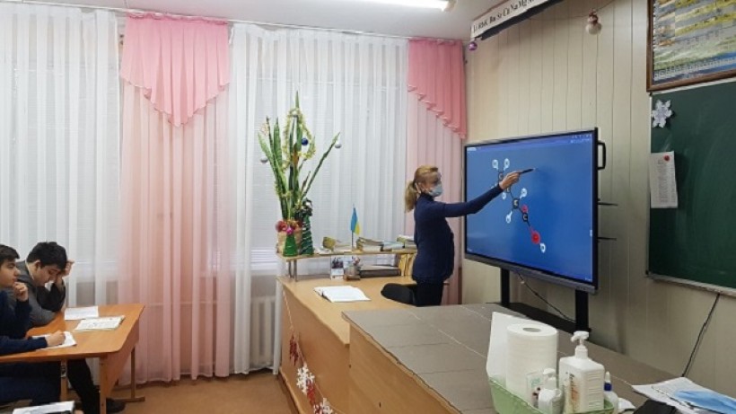 Херсонські заклади освіти отримали сучасне обладнання для навчання