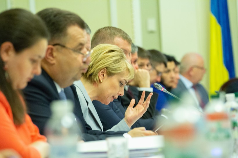 Порівняно з 2017-м цього року інвестиції в шкільну інфраструктуру та цільові субвенції зросли майже в 3 рази, – Лілія Гриневич під час звіту Уряду за 2017 рік