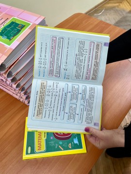 Забезпечуємо заклади освіти підручниками шрифтом Брайля