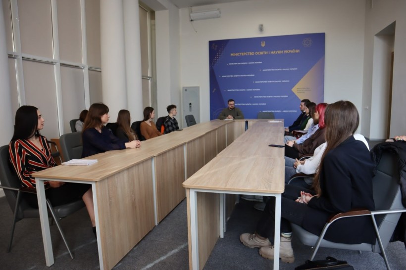 МОН залучає молодь до розвитку науки й освіти в Україні