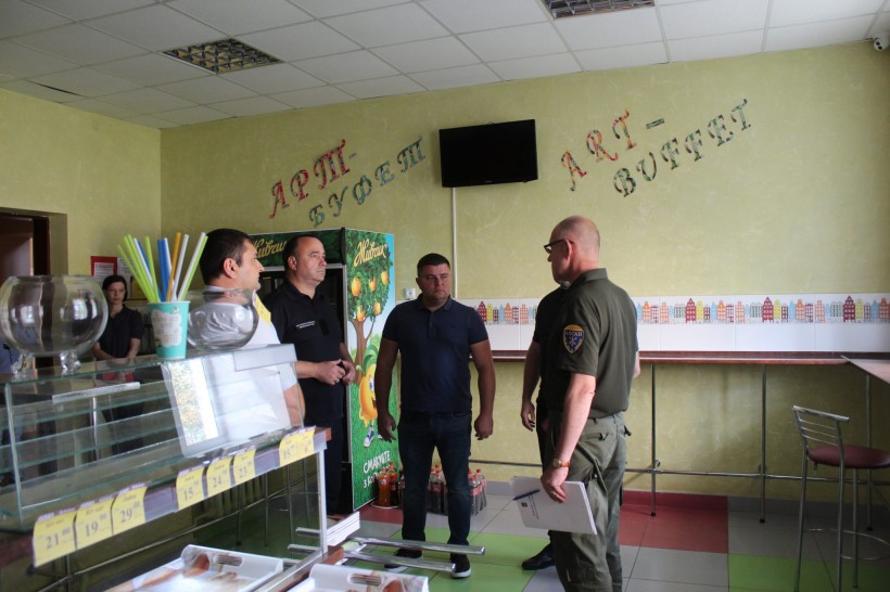 Заступник Міністра Олександр Костюченко відвідав із робочим візитом заклади освіти Хмельниччини