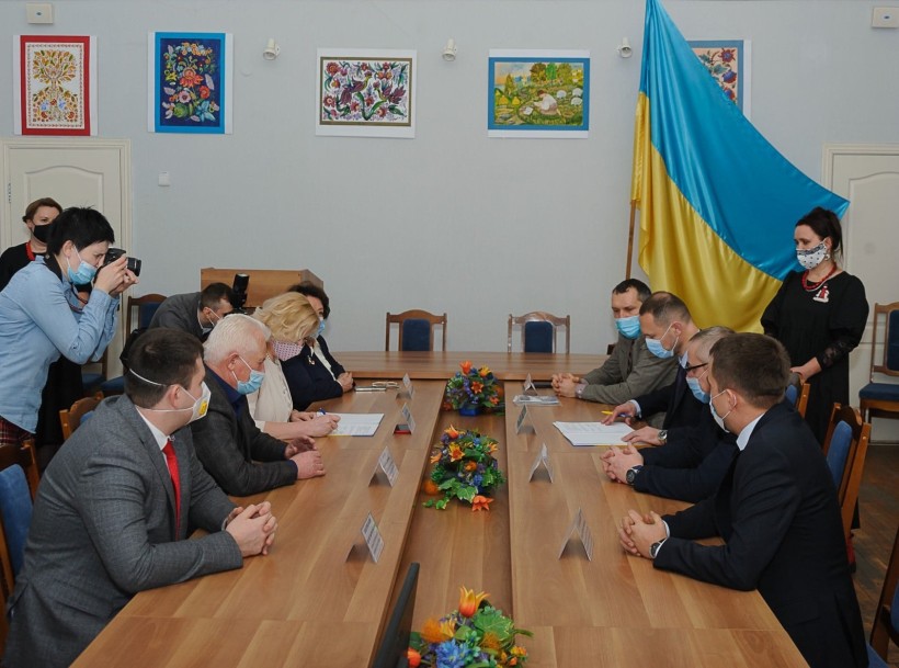 МОН підтримує розвиток державно-приватного партнерства у сфері позашкільної освіти, – Сергій Шкарлет