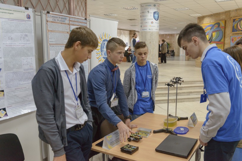 Екологічний 3D принтер, онлайн-ветеринар та роботи для точної навігації - стартував VI Фестиваль Sikorsky Challenge 2017