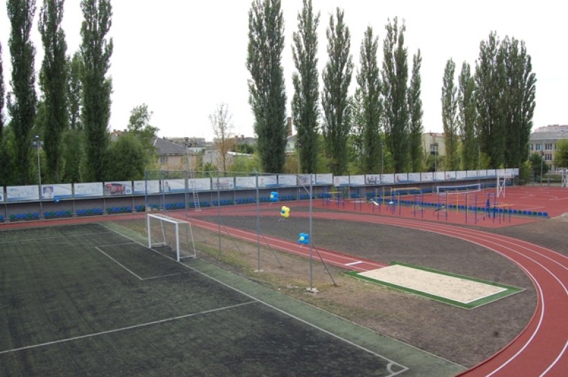 У СНУ ім. Лесі Українки відкрито університетський стадіон «Спортивне ядро»
