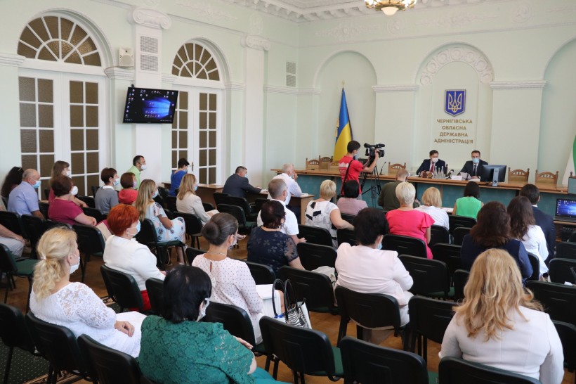 МОН розглядає три можливі сценарії початку навчального року – повідомив Сергій Шкарлет під час робочого візиту на Чернігівщину
