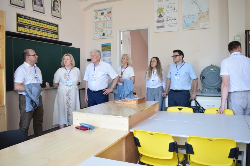 У Миколаєві обговорили розвиток науки, дослідницької інфраструктури та участь в ключових проєктах МОН