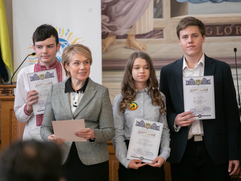 Міністр занепокоєна, що молоде покоління втрачає наполегливість і терпіння – з виступу Лілії Гриневич перед лауреатами стипендії Президента України