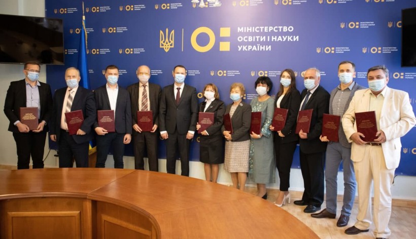 Сергій Шкарлет вручив дипломи лауреатам Премії Кабінету Міністрів України за розроблення та впровадження інноваційних технологій