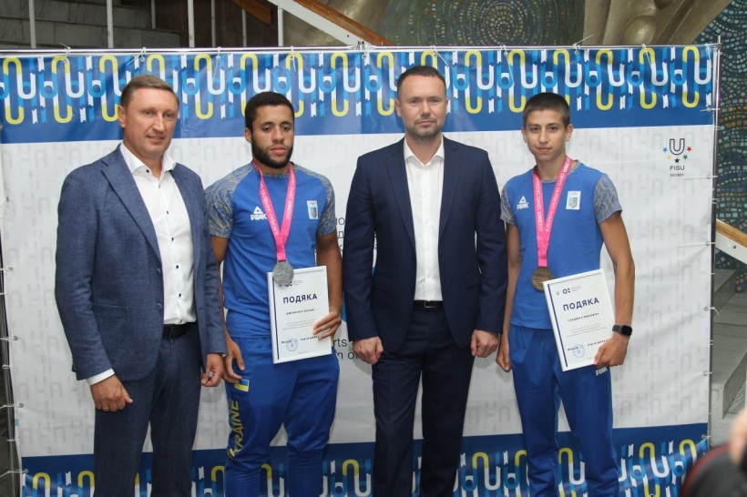 Сергій Шкарлет привітав студентів, які стали переможцями і призерами Європейських університетських ігор та Чемпіонату світу з футзалу