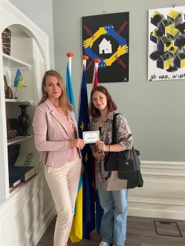 Українським випускникам в Нідерландах вручили документи про освіту