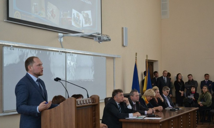 У ЖДТУ відбувся круглий стіл «Зовнішнє незалежне оцінювання та вступна кампанія 2016»