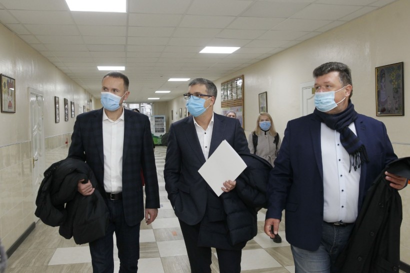 Сергій Шкарлет відвідав у Києві реконструйовану гімназію № 315
