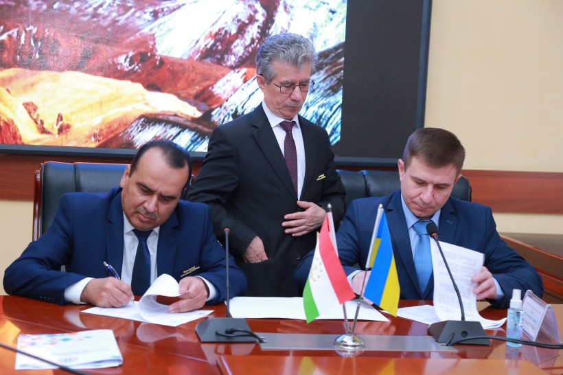 У Чернігівській політехніці заплановано розроблення українсько-таджицьких освітніх програм та окремих курсів