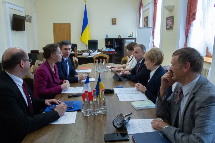 З вересня 2018 року стартує Рік французької мови в Україні – Міністр Лілія Гриневич зустрілася з Послом Франції в Україні Ізабель Дюмон