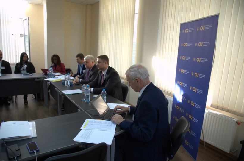 "Попри те, що Росія завдала критичних втрат нашій морській науці, сьогодні ми "однією мовою" говоримо з провідними країнами про проблеми Світового океану та спільно шукаємо їх рішення" - очільник директорату науки Дмитро Чеберкус