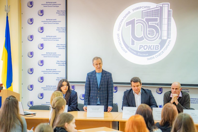 Фахівці НАЗК презентували інтерактивні проєкти для студентів і школярів