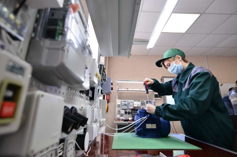 Електромонтерів з ремонту та обслуговування електроустаткування готуватимуть у Корсунь-Шевченківському профліцеї