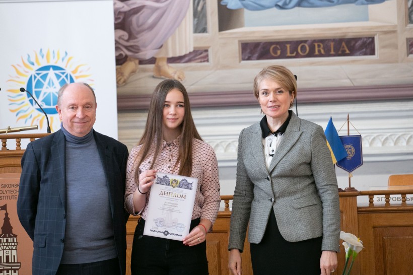 Міністр занепокоєна, що молоде покоління втрачає наполегливість і терпіння – з виступу Лілії Гриневич перед лауреатами стипендії Президента України
