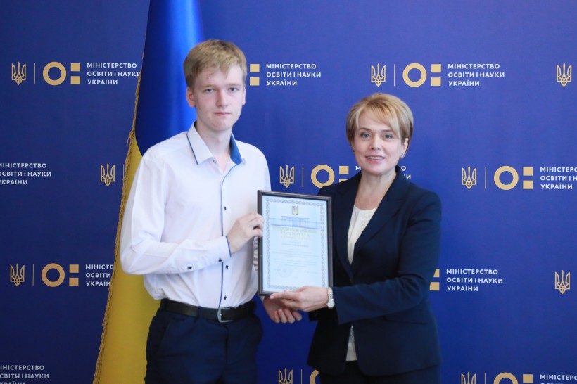 У МОН нагородили математиків, які на Міжнародній олімпіаді посіли 4 місце