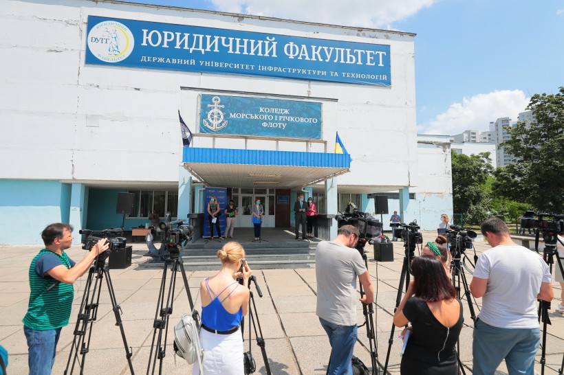 Любомира Мандзій: Епідеміологічна ситуація дозволяє провести ЗНО-2020 25 червня – 17 липня, пункти тестування готові провести його у безпечних умовах