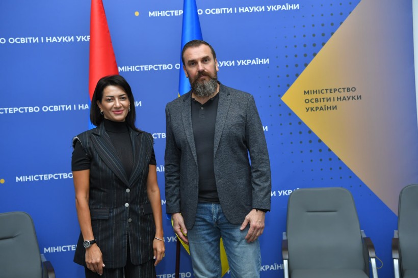 Понад 1000 девайсів для українських школярів: відбулася зустріч із представниками Республіки Вірменія