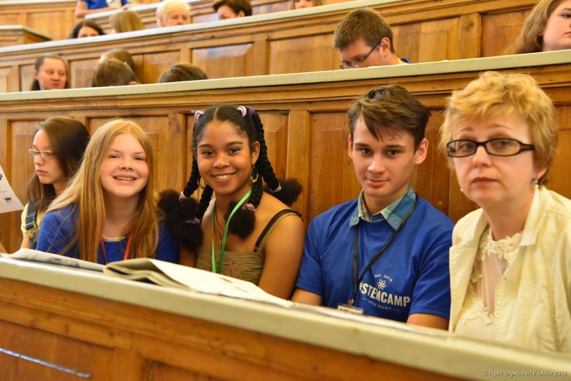 У ХПІ стартував STEMCamp School, учасниками якого стали близько 100 школярів