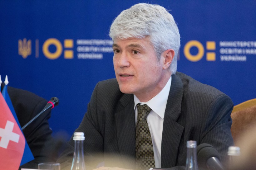 “Освітяни отримали ще одну якісну відкриту платформу, де є інструменти для розвитку громадянської освіти”, - заступник Міністра Павло Хобзей на презентації сайту “Живемо в демократії”