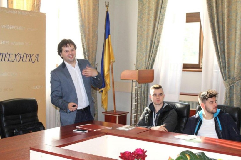 Студенти Варшавського університету побували у Львівській політехніці, де зробили «Крок до України»