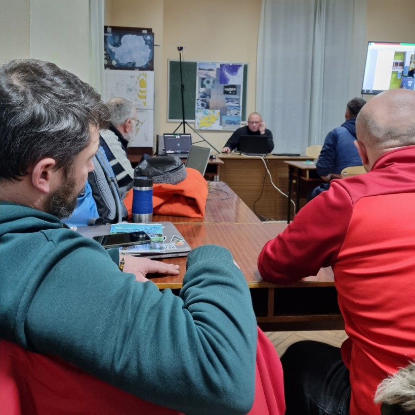 Майбутні зимівники 28-ї Української антарктичної експедиції пройшли тренінг перед роботою на станції «Академік Вернадський»