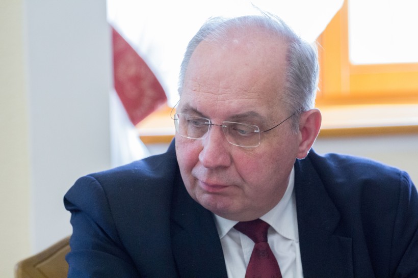 МОН веде переговори з Посольством Канади про експертну підтримку Національної електронної освітньої платформи