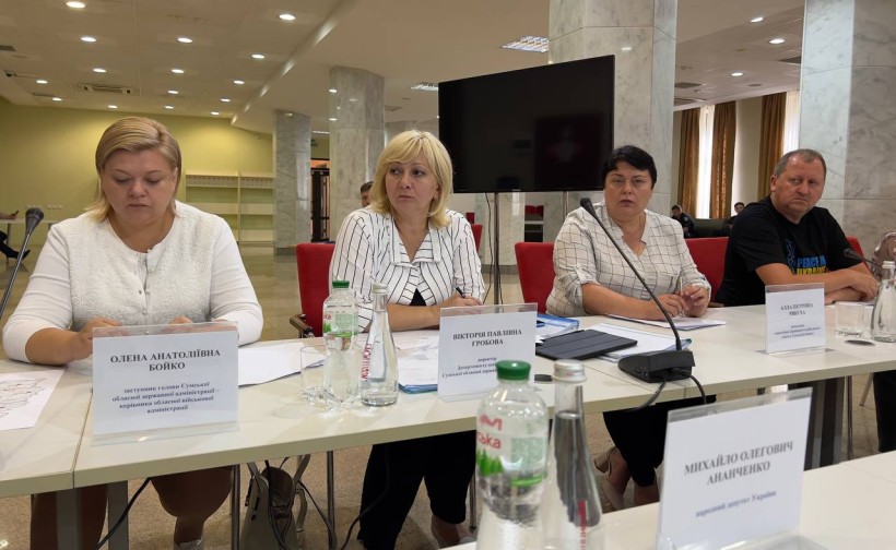Сергій Шкарлет оглянув пошкоджені заклади освіти Сумщини та обговорив з керівництвом області підготовку до навчального року