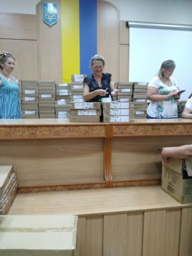 Учителі Луганщини отримали майже 700 ноутбуків від ЮНІСЕФ